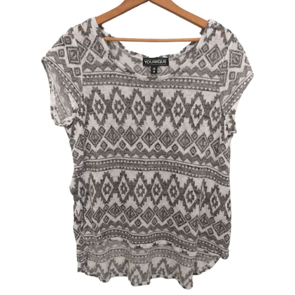 Younique Slouchy Oversize Gauzy Knit Top Sz M Aztec Lightweight Asymmetric Hem